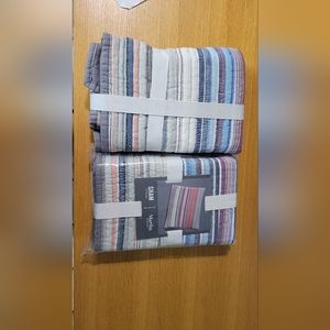 2 Martha Stewart rustic yarn dyed standard shams